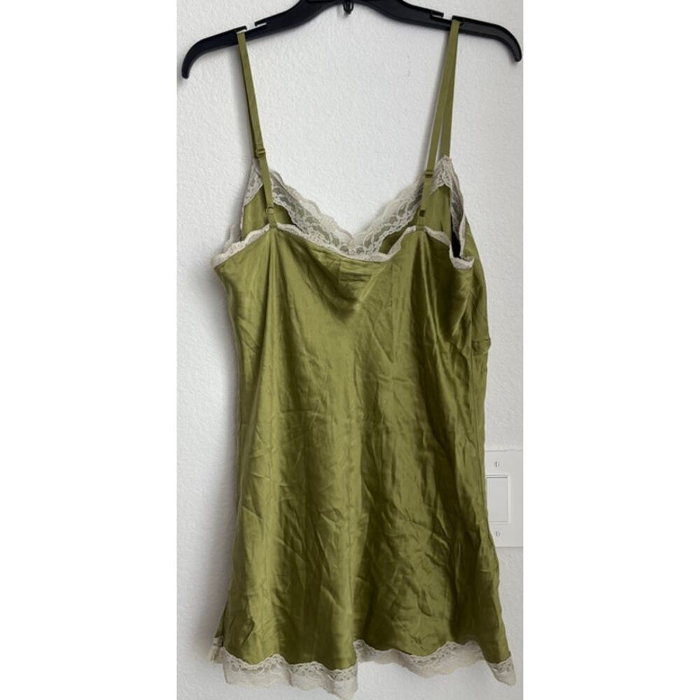 Like New Womens Vintage Embroidered Lace Trim Old Navy Silk Slip Size XL - Picture 2 of 5